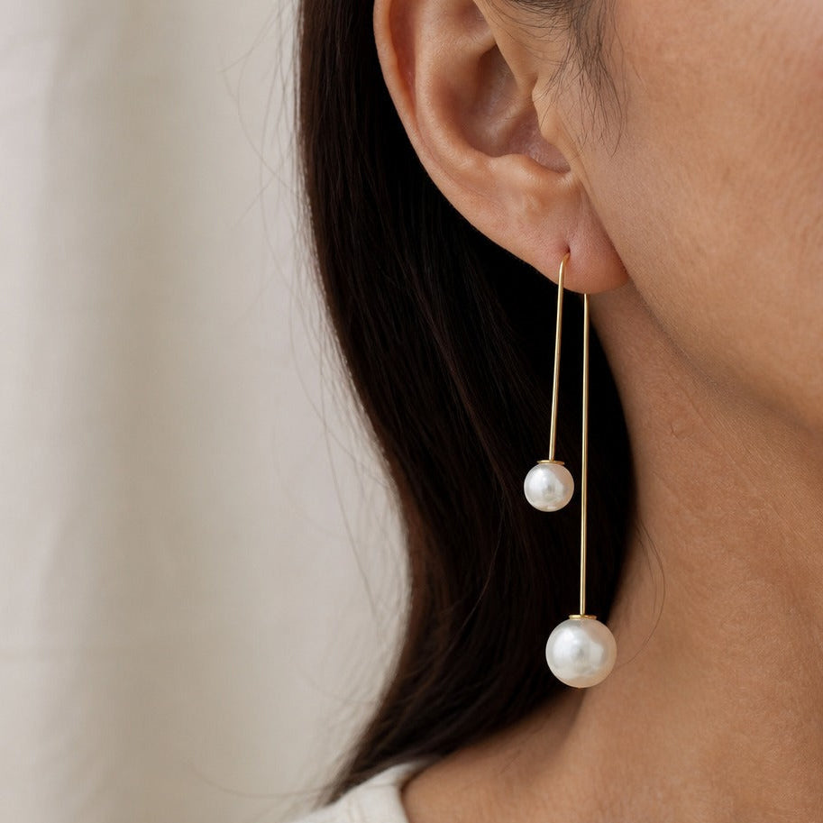 Minimalist Dangle Gold Earrings
