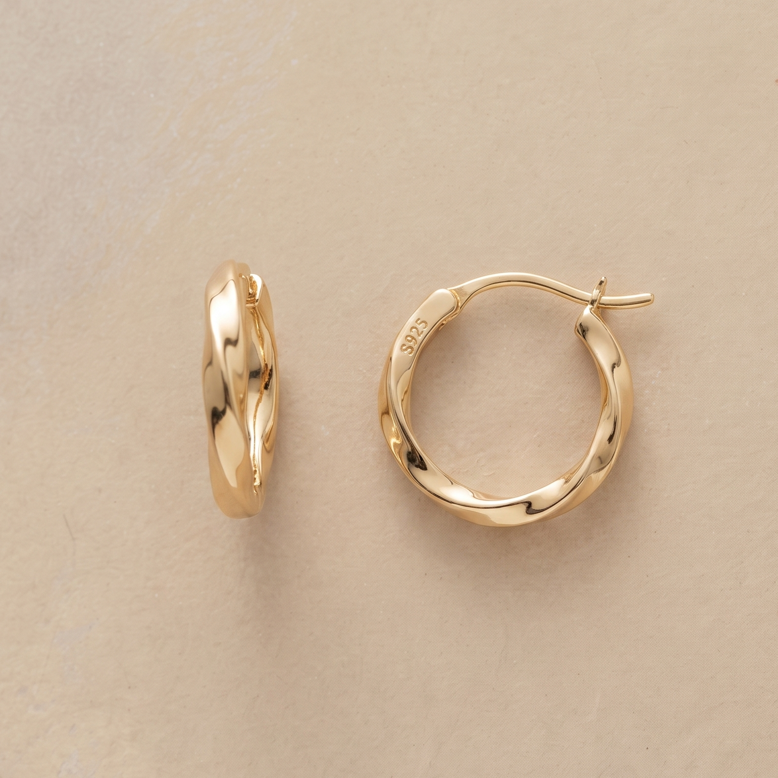 Gold Round Inlay Earrings